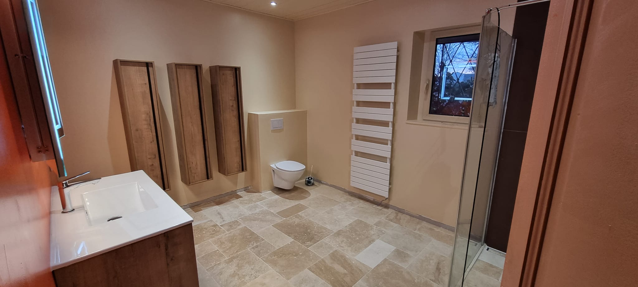 Salle d’eau rénovée - vue 3